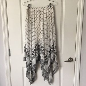 Express patterned skirt